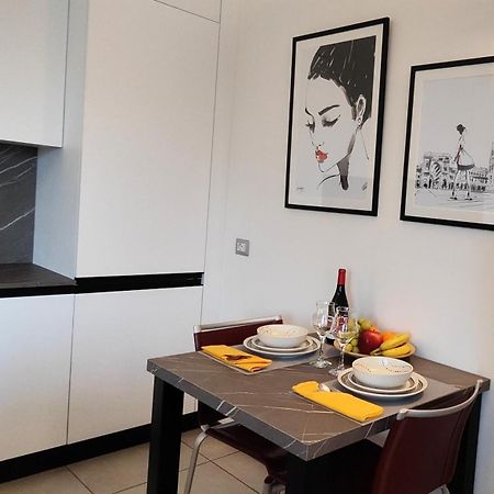Jasmine Malpensa Express And Train To Milano Apartment Busto Arsizio Exterior foto