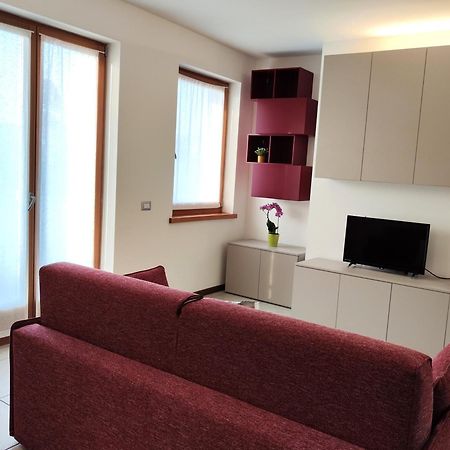 Jasmine Malpensa Express And Train To Milano Apartment Busto Arsizio Exterior foto